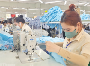Ngành dệt may “dốc sức” giữ “tài sản quý giá nhất”