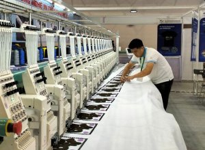 Biến Động Tại Bangladesh, Các CTCK Nói Gì Về Triển Vọng Cổ Phiếu Dệt May Việt Nam?