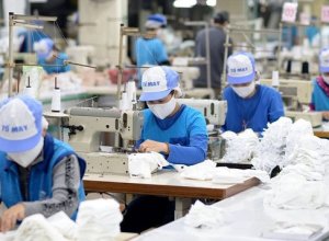 Nhiều Doanh Nghiệp Việt Đứng Ngồi Không Yên Trước Thuế Đối Ứng Từ Nhà Trắng