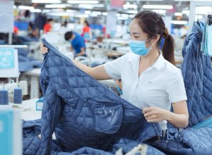 Hai “Mảng Màu” Đối Lập Trong Bức Tranh Lợi Nhuận Ngành Dệt May